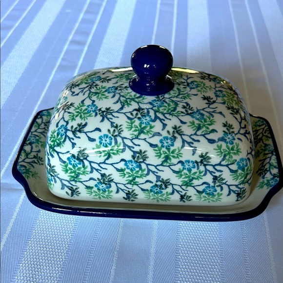 Brand New With Tags Polish Pottery Covered Butter Dish - Picture 2 of 8